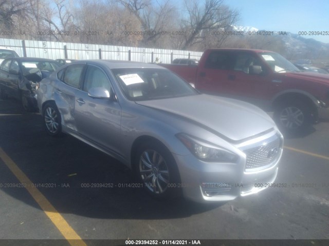 Infiniti Q70 (2017)