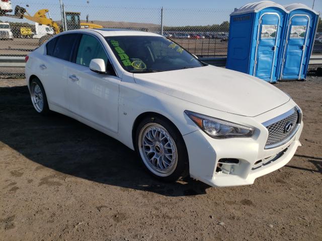 Infiniti Q50 base (2015)