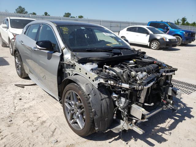 Infiniti Qx30 base (2017)