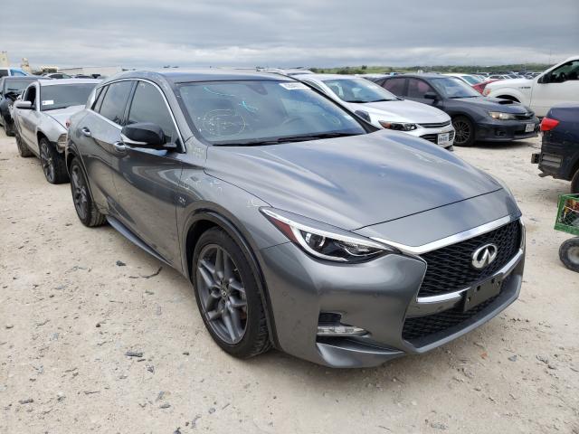 Infiniti Qx30 base (2017)