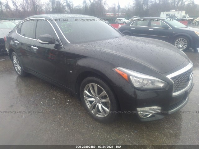 Infiniti Q70 (2016)