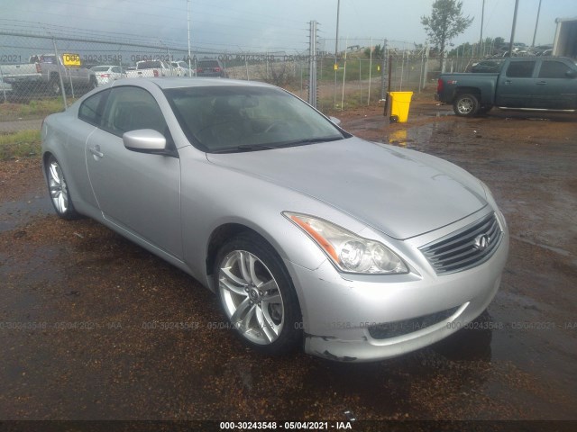 Infiniti G37 coupe (2010)