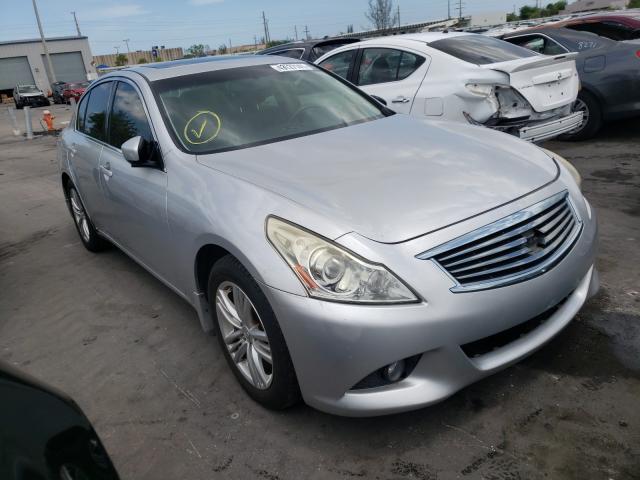 Infiniti G37 base (2013)