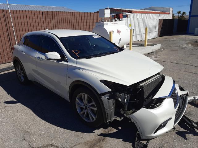 Infiniti Qx30 base (2017)