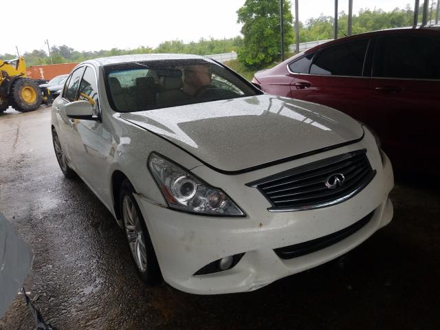 Infiniti G37 base (2011)
