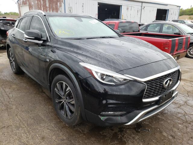 Infiniti Qx30 base (2017)