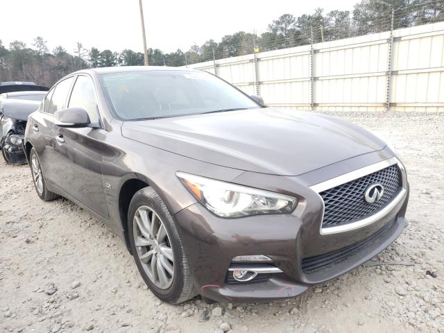 Infiniti Q50 base (2016)