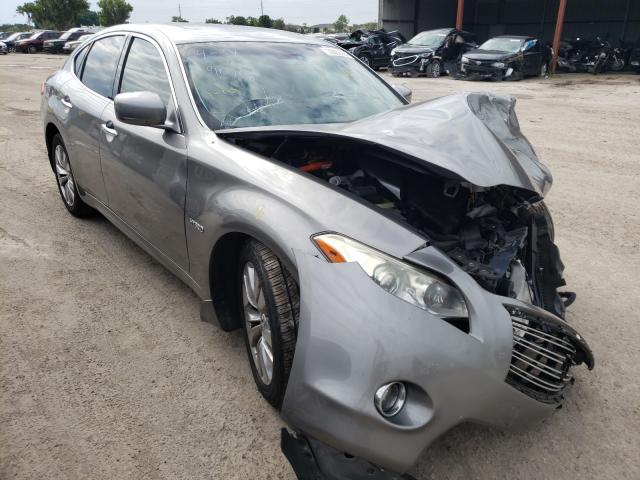 Infiniti M35h (2012)