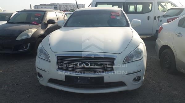Infiniti Q70 (2015)