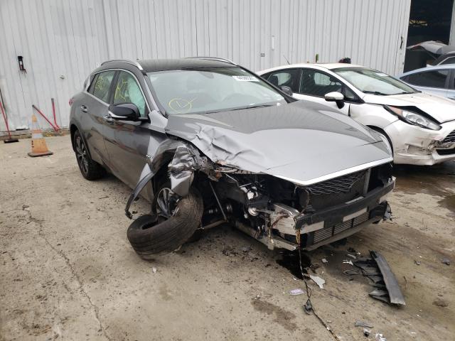 Infiniti Qx30 base (2018)