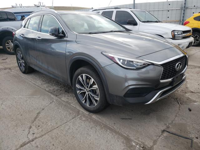 Infiniti Qx30 base (2017)