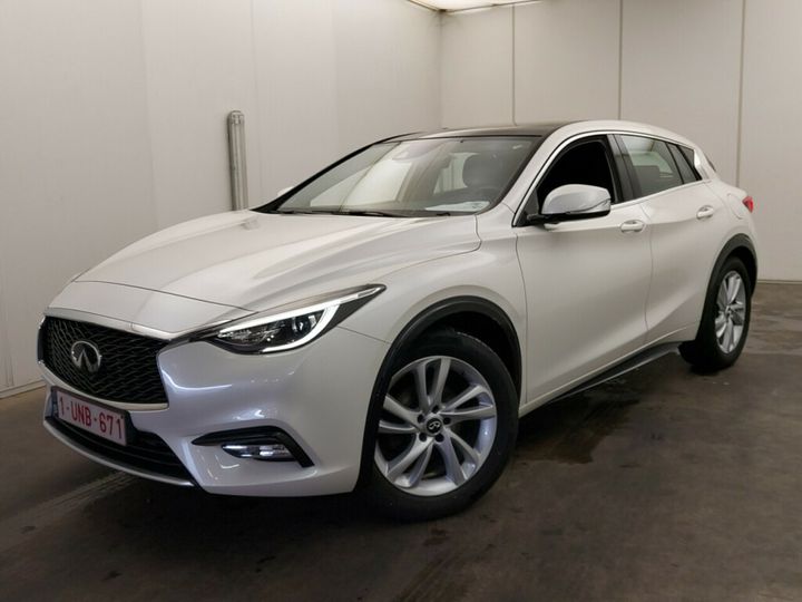 Infiniti Q30 (2018)