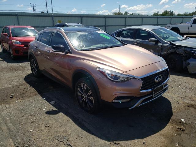 Infiniti Qx30 base (2017)