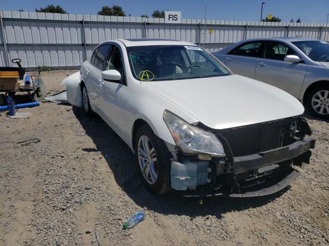 Infiniti G25 base (2011)
