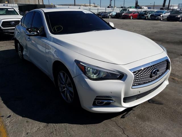 Infiniti Q50 base (2017)