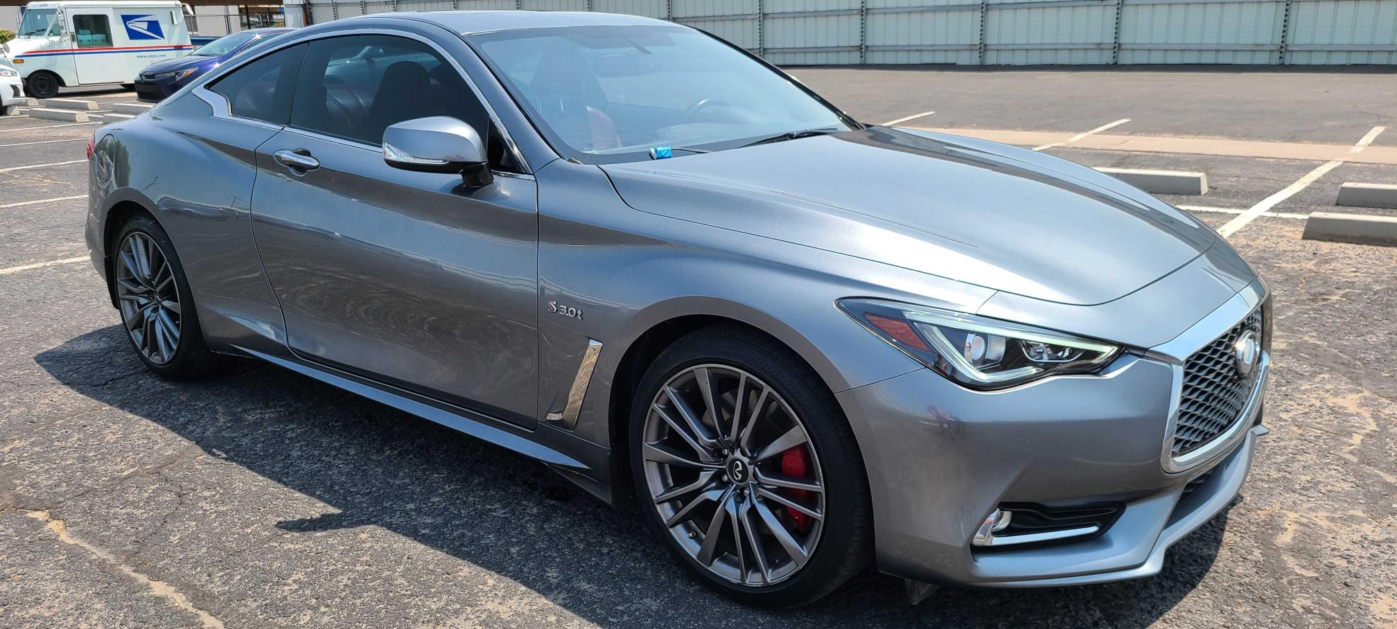 Infiniti Q60 (2017)