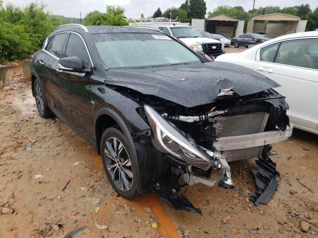 Infiniti Qx30 base (2017)