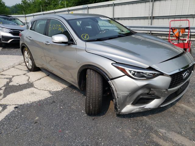 Infiniti Qx30 base (2018)