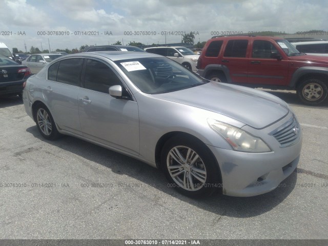 Infiniti G37 sedan (2013)