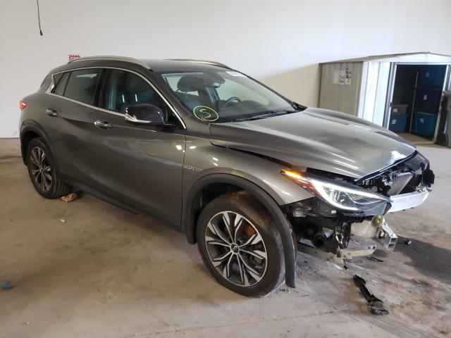 Infiniti Qx30 base (2018)