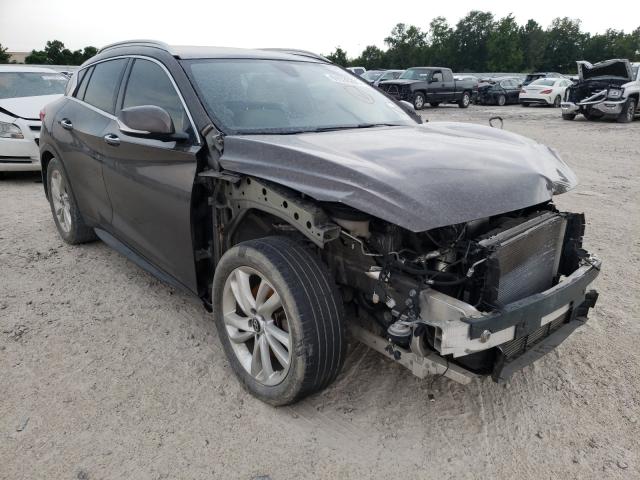 Infiniti Qx30 base (2017)