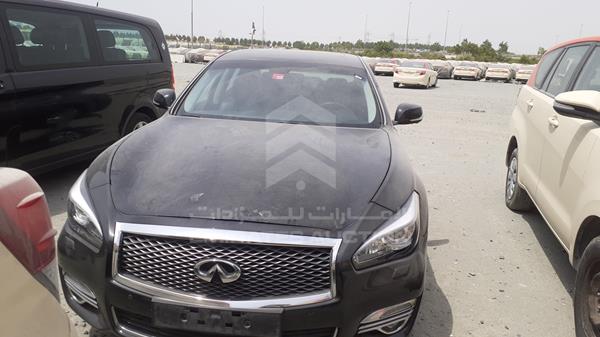 Infiniti Q70 (2017)