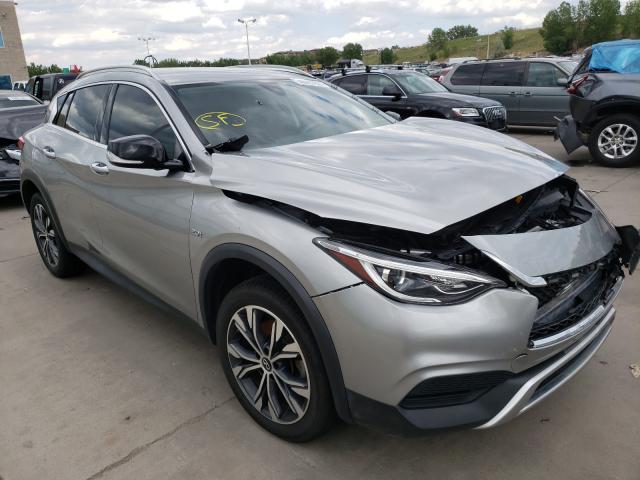 Infiniti Qx30 base (2017)