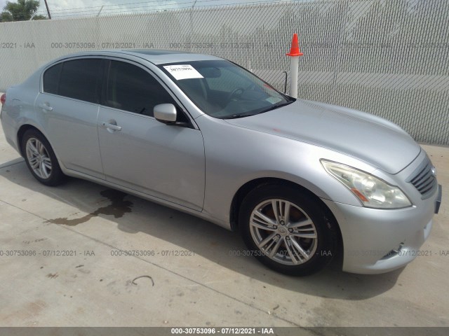 Infiniti G37 sedan (2013)