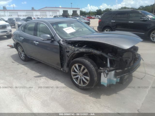 Infiniti Q70 (2016)