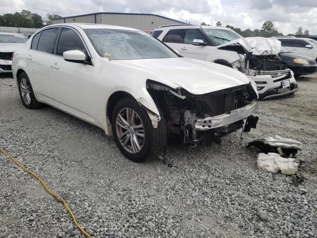 Infiniti G25 base (2012)