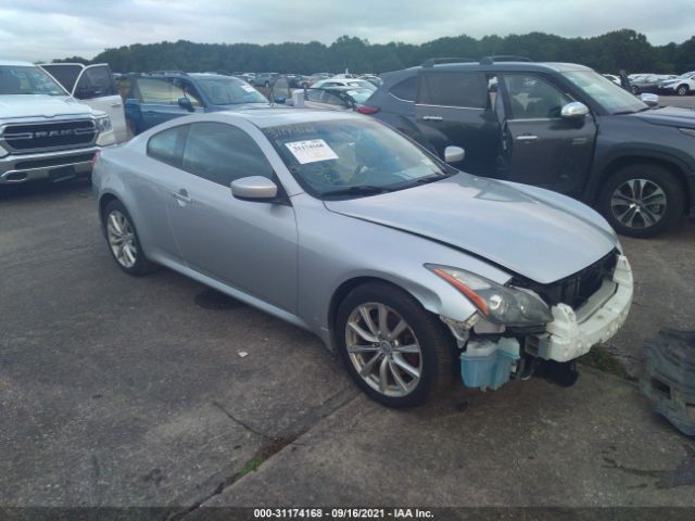 Infiniti G37 coupe (2011)