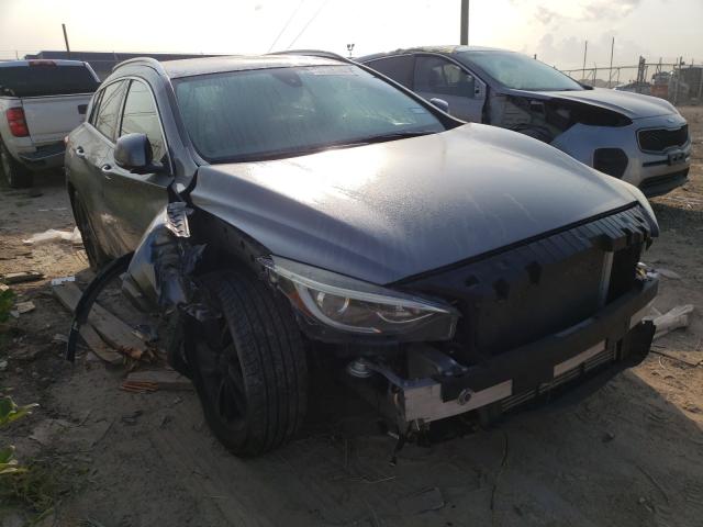 Infiniti Qx30 base (2018)