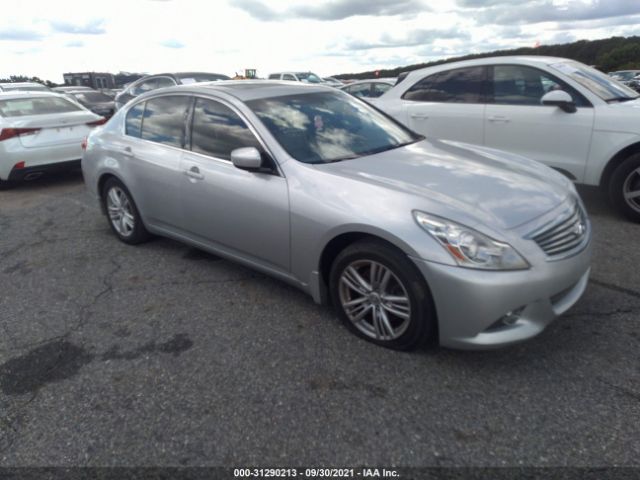 Infiniti G37 sedan (2013)