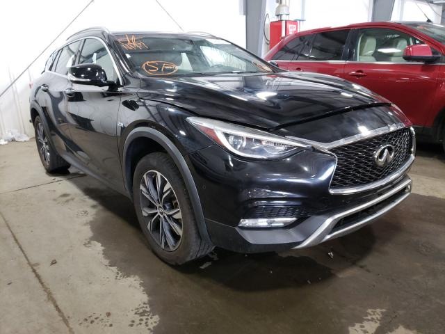 Infiniti Qx30 base (2017)