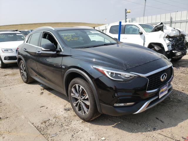 Infiniti Qx30 base (2018)
