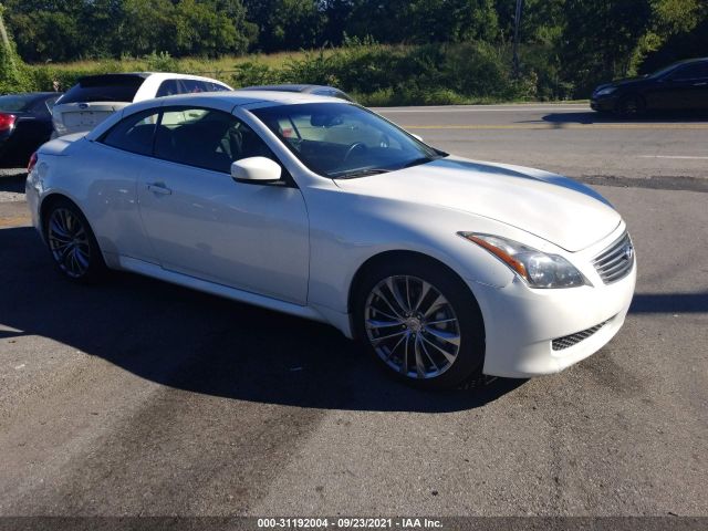 Infiniti G37 convertible (2012)
