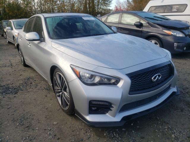 Infiniti Q50 hybrid (2015)