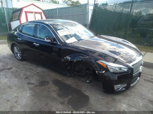 Infiniti Q70 (2016)