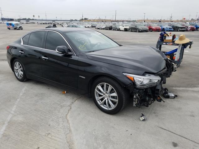 Infiniti Q50 hybrid (2015)