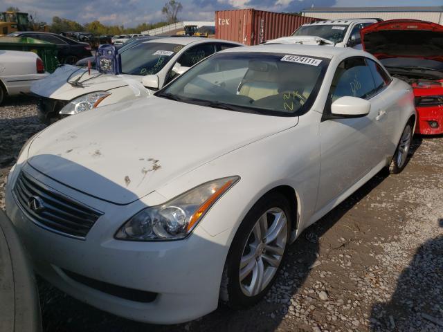 Infiniti G37 base (2010)