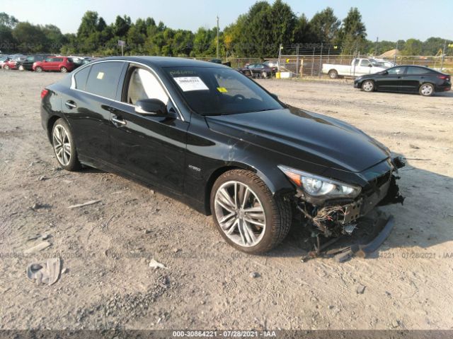 Infiniti Q50 hybrid (2017)