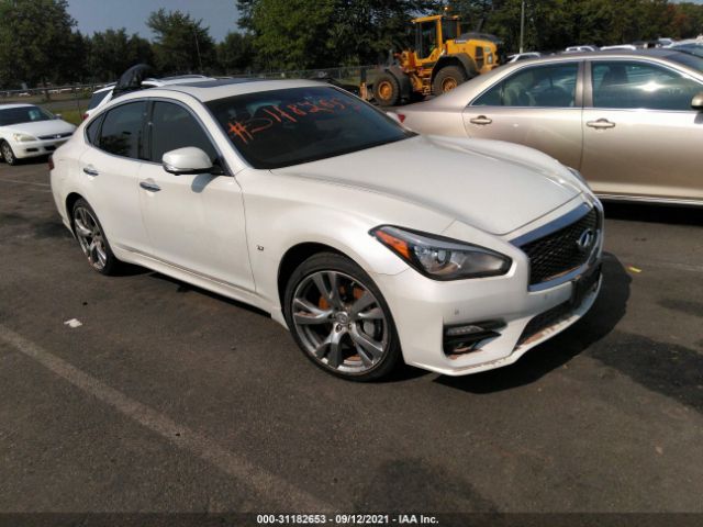 Infiniti Q70 (2016)