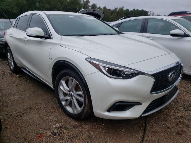 Infiniti Qx30 base (2018)