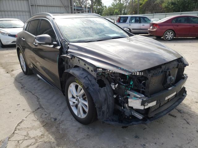 Infiniti Qx30 base (2018)