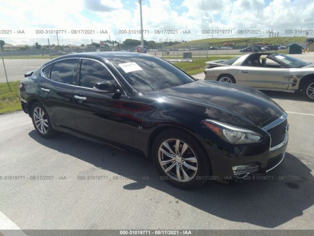 Infiniti Q70 (2018)