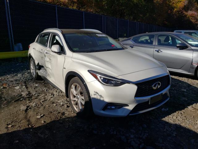 Infiniti Qx30 base (2017)
