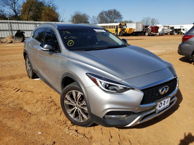 Infiniti Qx30 base (2017)