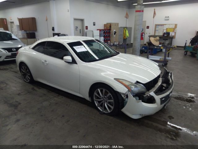 Infiniti G37 convertible (2011)