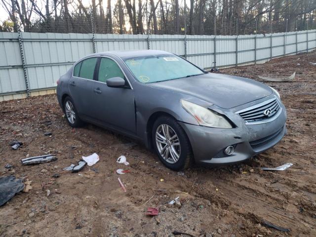 Infiniti G25 base (2012)