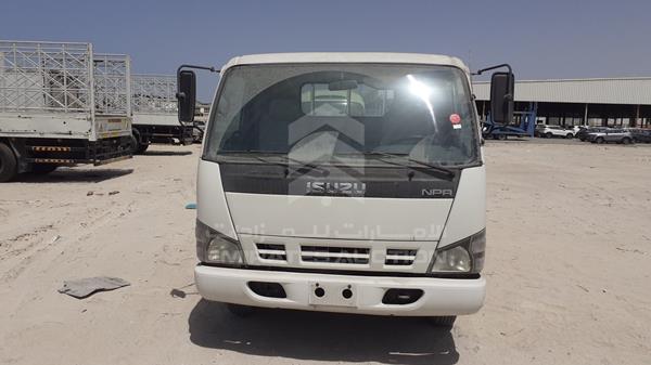 Isuzu Npr (2008)